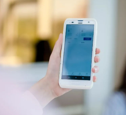 醫(yī)療移動護(hù)理的“EDA56 5G白色版”移動數(shù)據(jù)終端.png 醫(yī)療移動護(hù)理的“EDA56 5G白色版”移動數(shù)據(jù)終端.png